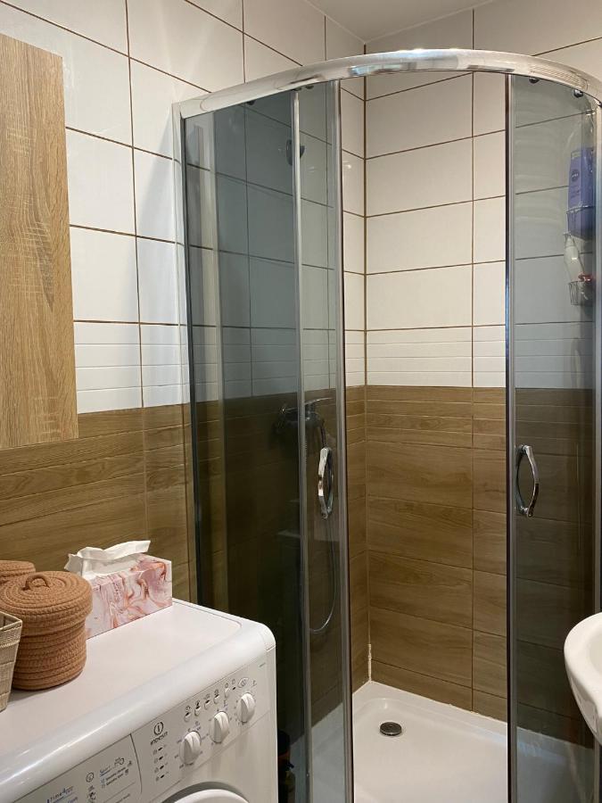 ורשה M&B Pokoj Przy Rondzie Daszynskiego מראה חיצוני תמונה